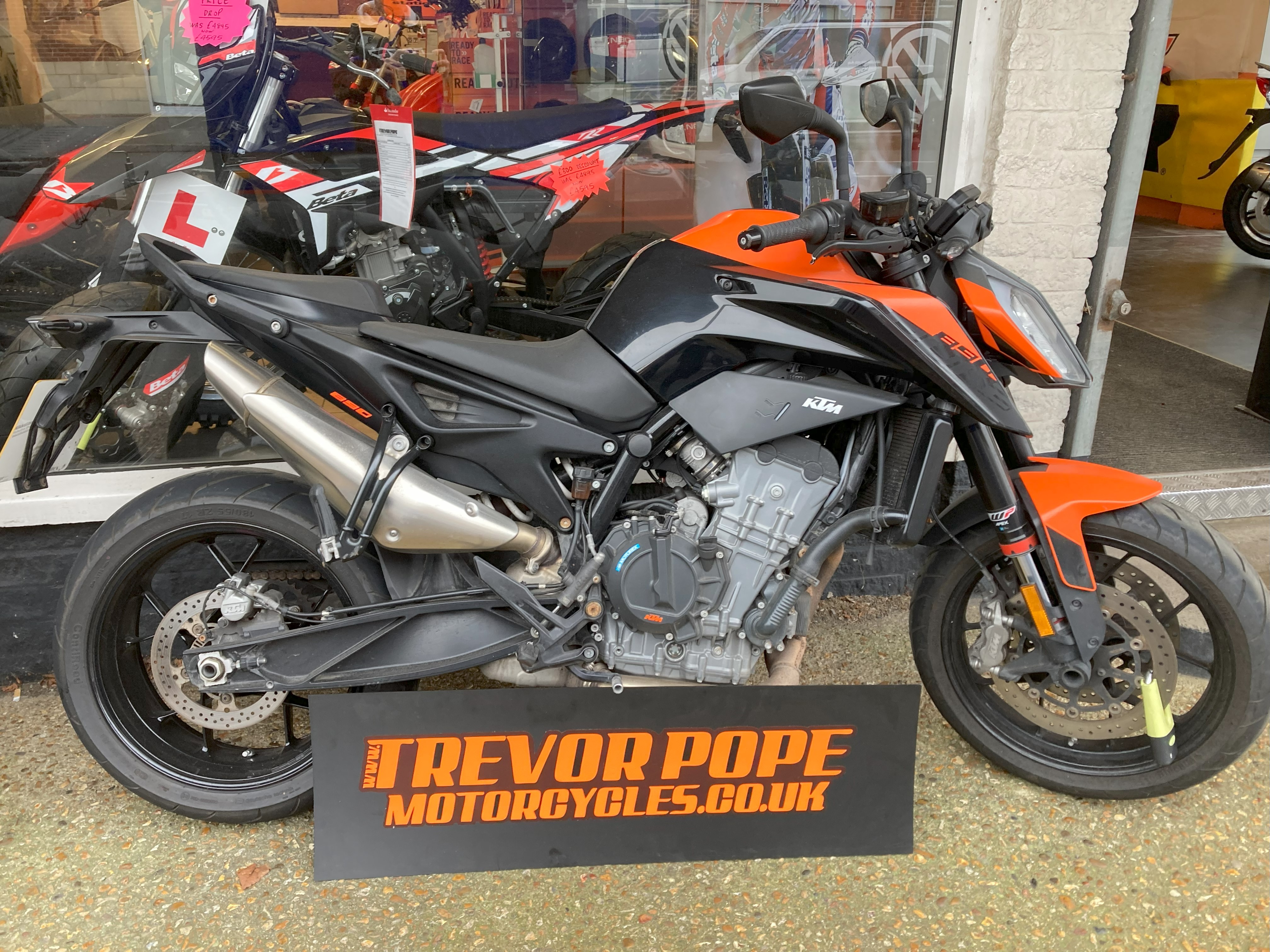 KTM 890 DUKE 2021